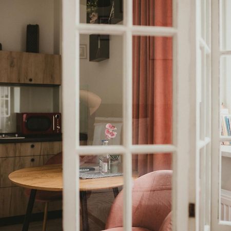 Apartamenty W Kamienicy Sieradz Bagian luar foto