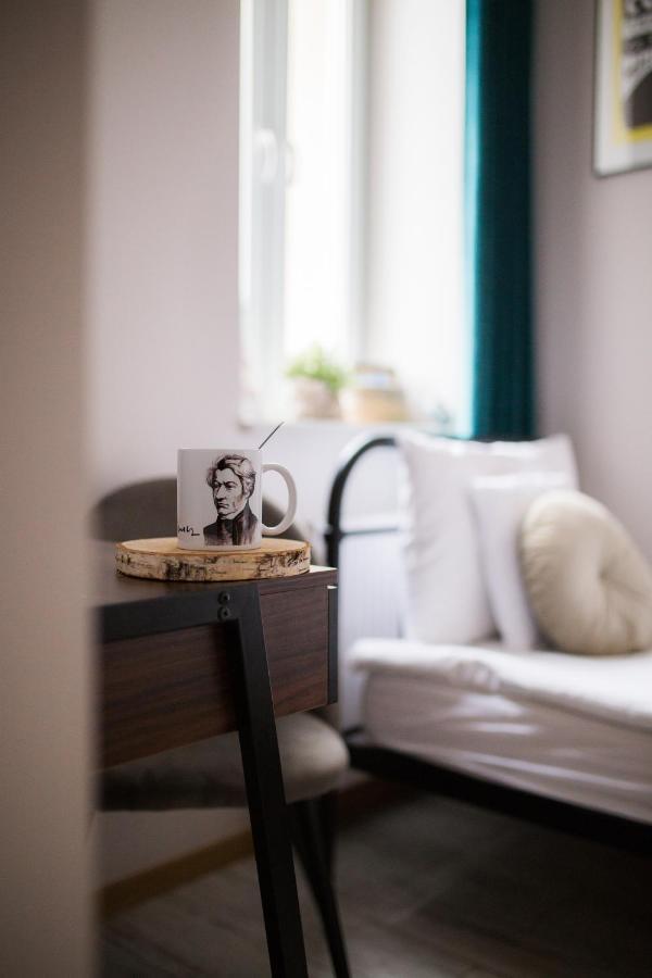 Apartamenty W Kamienicy Sieradz Bagian luar foto